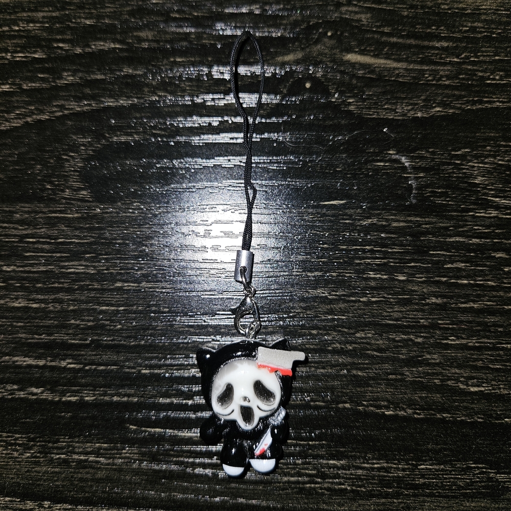 🌺 Lot B/E Black and White Cat Scream Ghost Face Charm Keychain #2